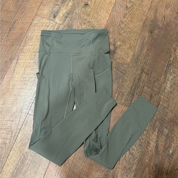 Lululemon align leggings with pockets in grey eucalyptus - Picture 4 of 6